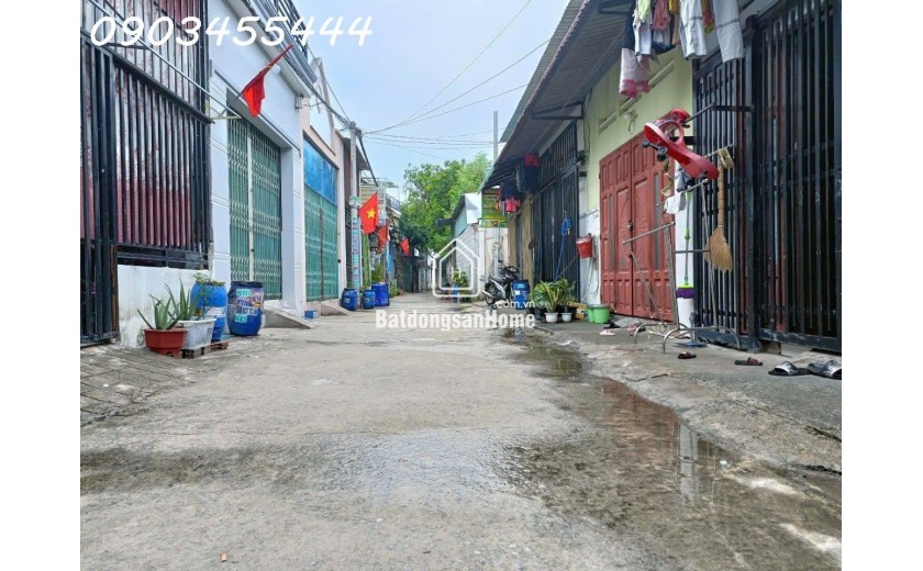 Nhà Tân Đông Hiệp Dĩ An ngang 5m ô tô tận cửa, 30m2, 1 trệt 1 lửng, 1.1 tỷ